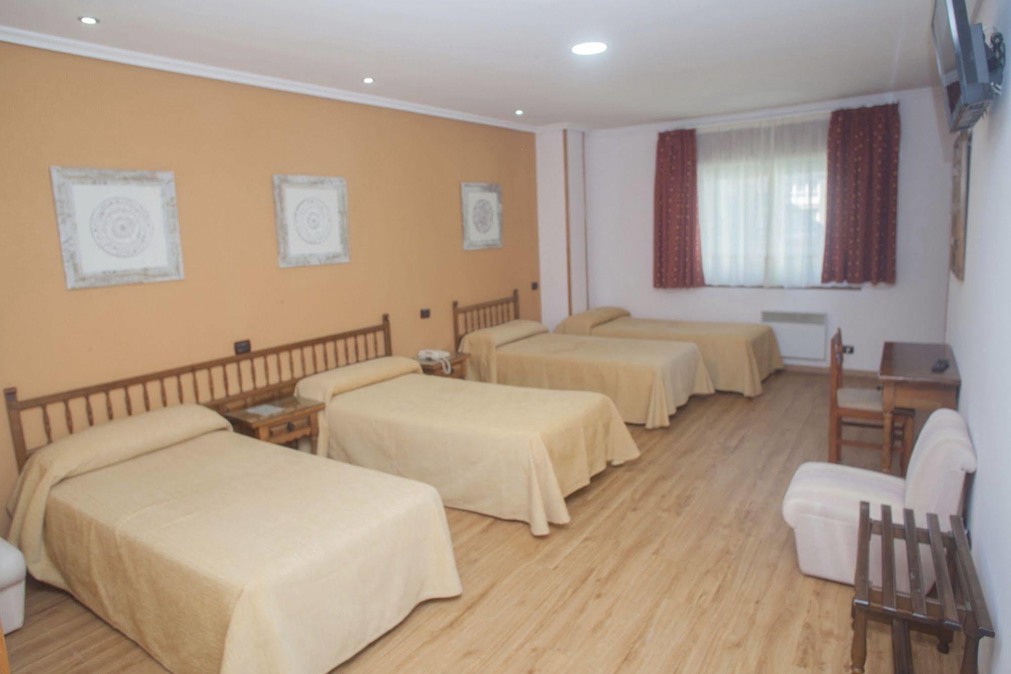 Hospedium Hotel La Marina Costa Da Morte Cee Exterior foto